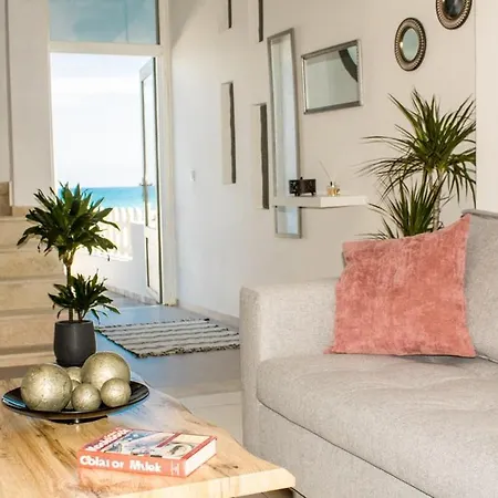 Zen Beachfront Apartment Kokkini Hani