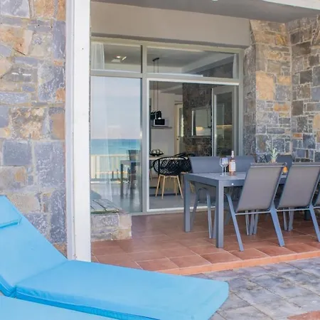 Zen Beachfront Apartment